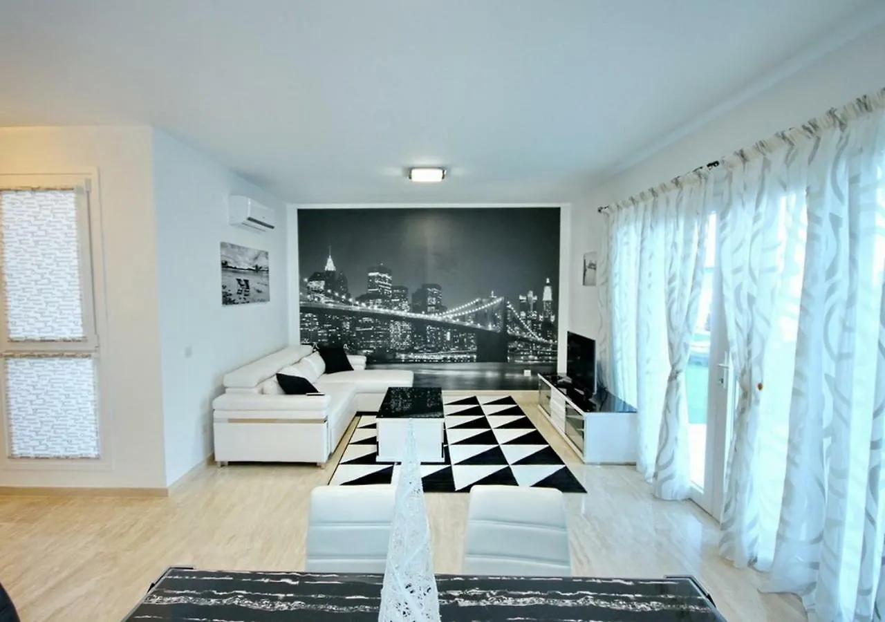 Villa Madronales 아데제 스페인